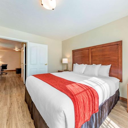 Comfort Inn & Suites Lancaster Antelope Valley Екстер'єр фото