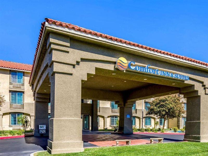 Comfort Inn & Suites Lancaster Antelope Valley Екстер'єр фото