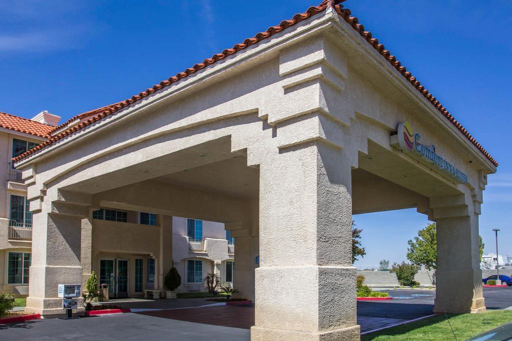 Comfort Inn & Suites Lancaster Antelope Valley Екстер'єр фото
