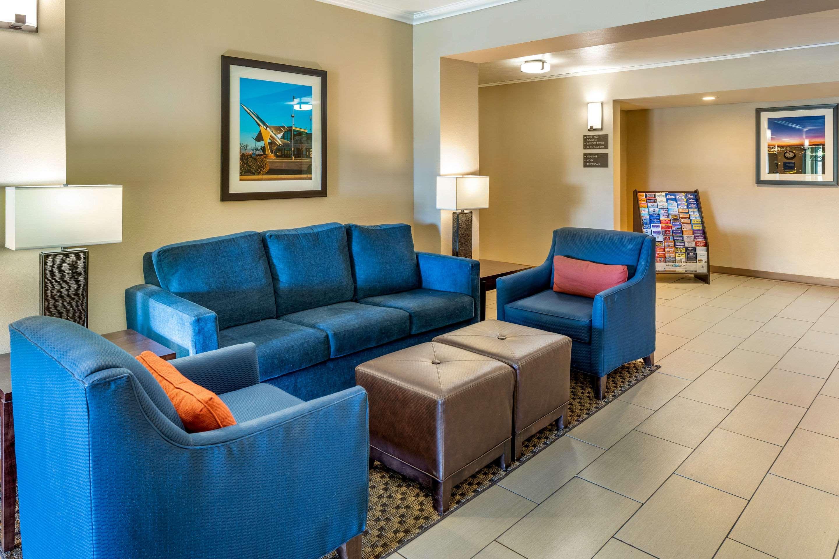 Comfort Inn & Suites Lancaster Antelope Valley Екстер'єр фото